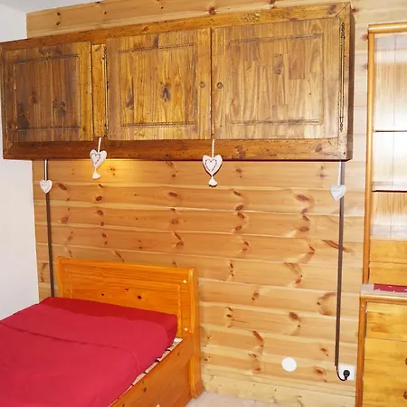 3300 Lägenhet